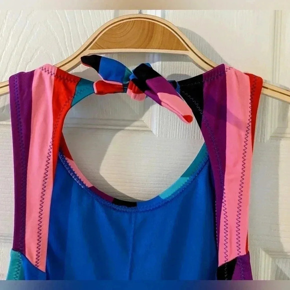 Old Navy Women’s NWT Size L Multi Stripe One Piece‎ Tie Back Soft Cup Swimsuit - Picture 5 of 8